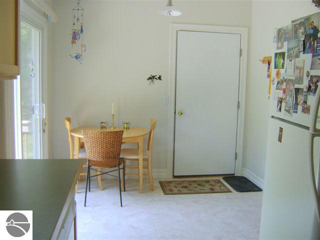 1725751-4.JPG
