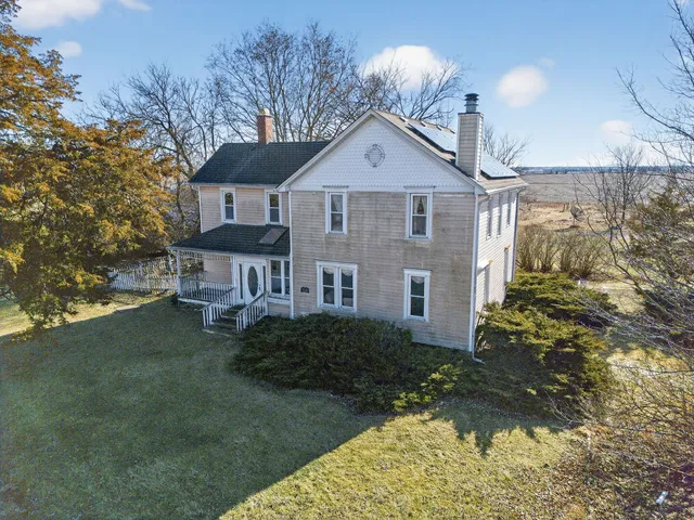 $379,900 | 2200 Holt Road, Minooka, IL 60447