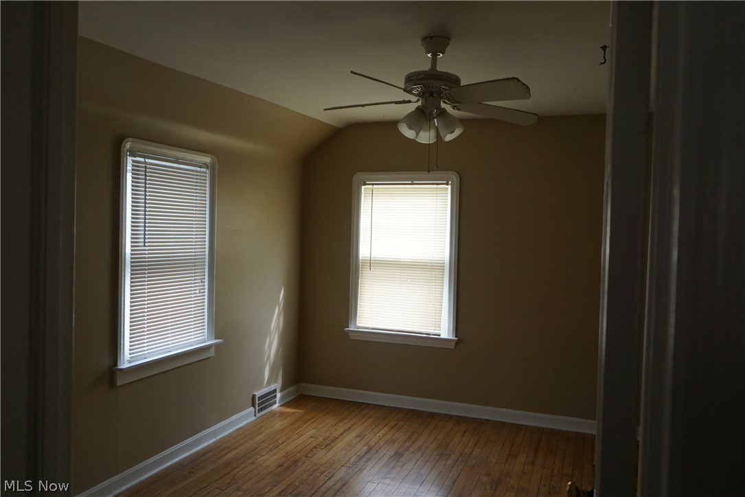 3739 Lowell Road Cleveland Heights, OH 44121 - Photo 22 of 33