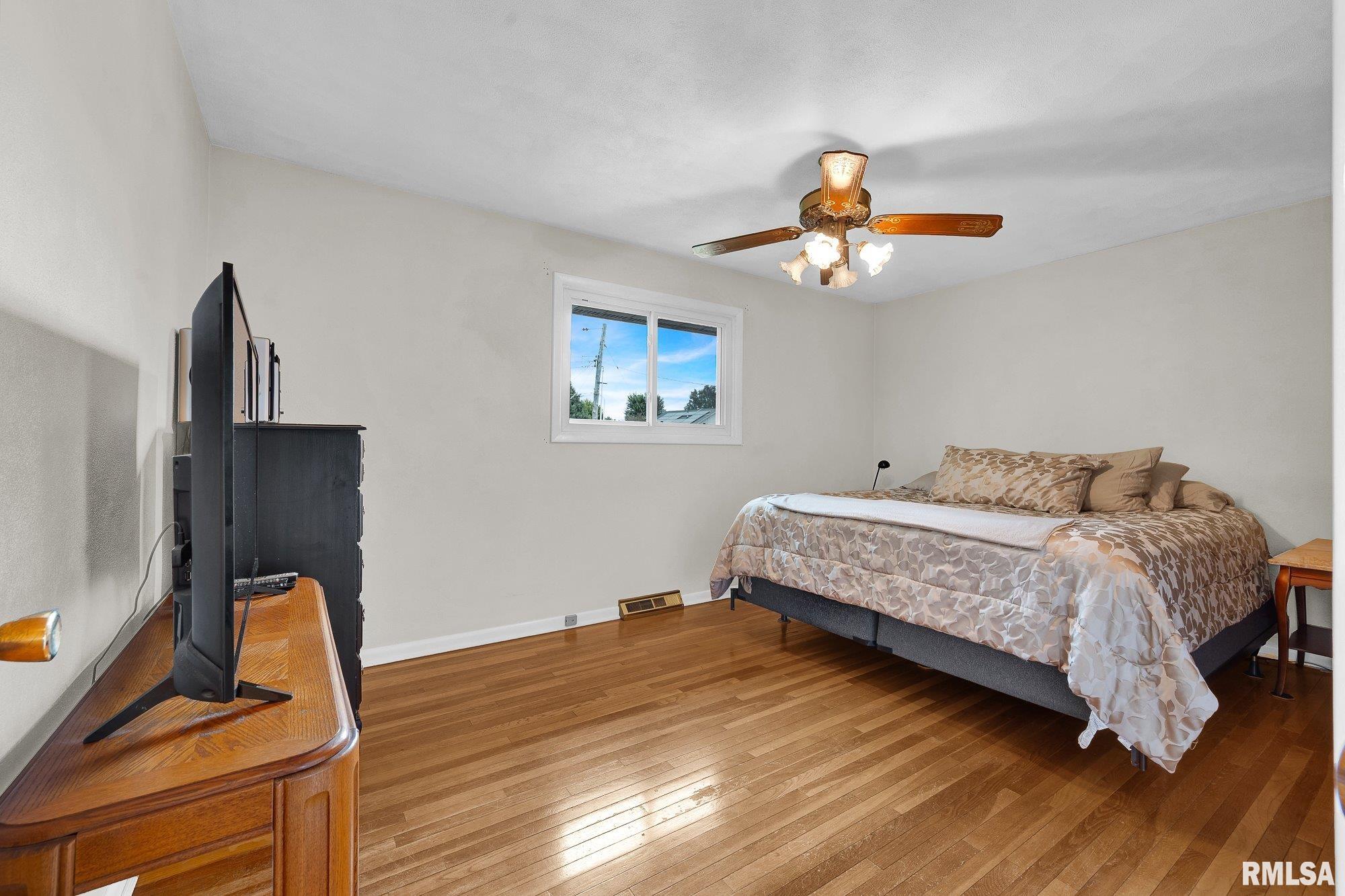 7701 West Plank Road Peoria, IL 61604 - Photo 11 of 30 Gallery Image 11