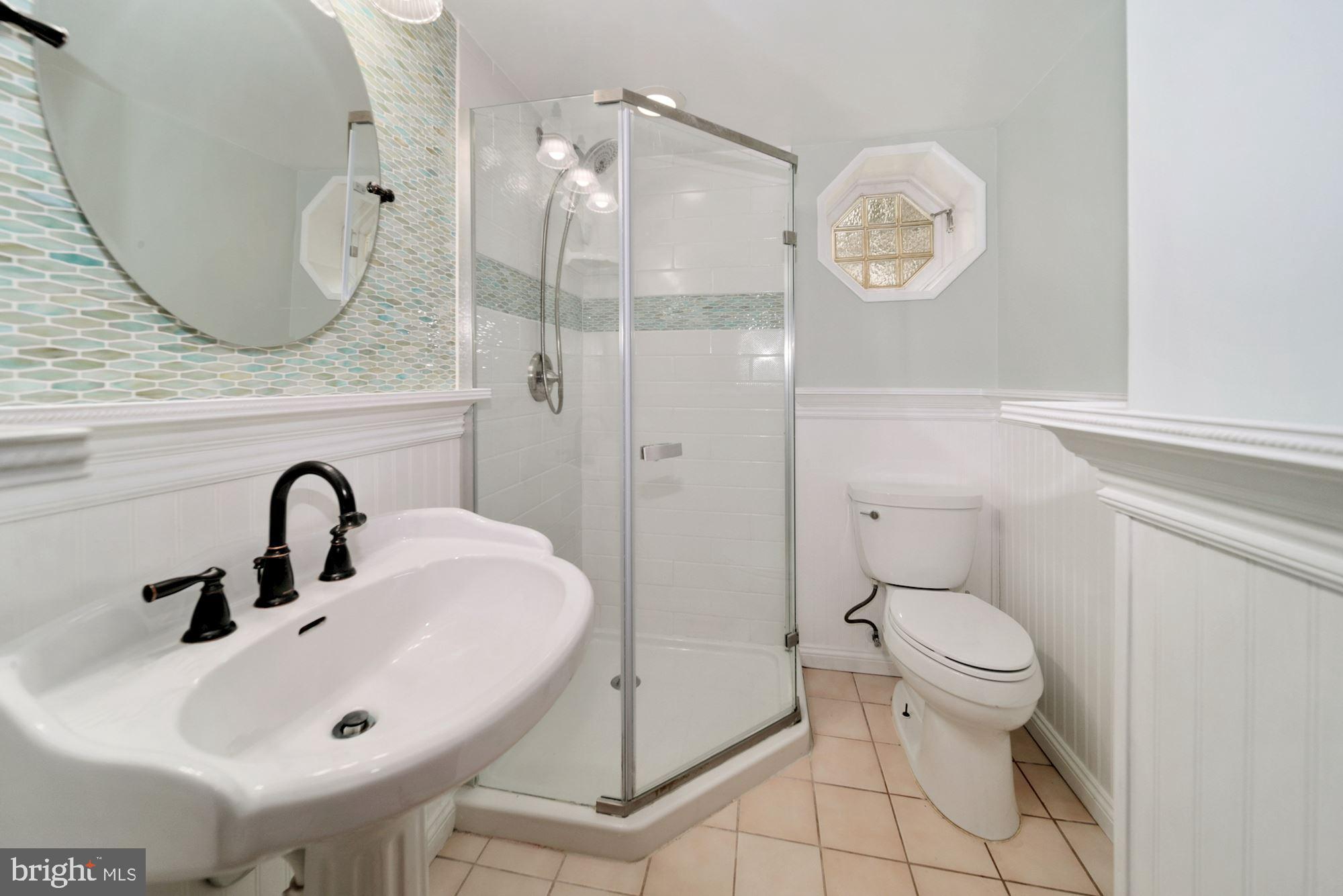 13124 Fernedge Road Silver Spring, MD 20906 - Photo 22 of 31 Lower/main level Bathroom.
