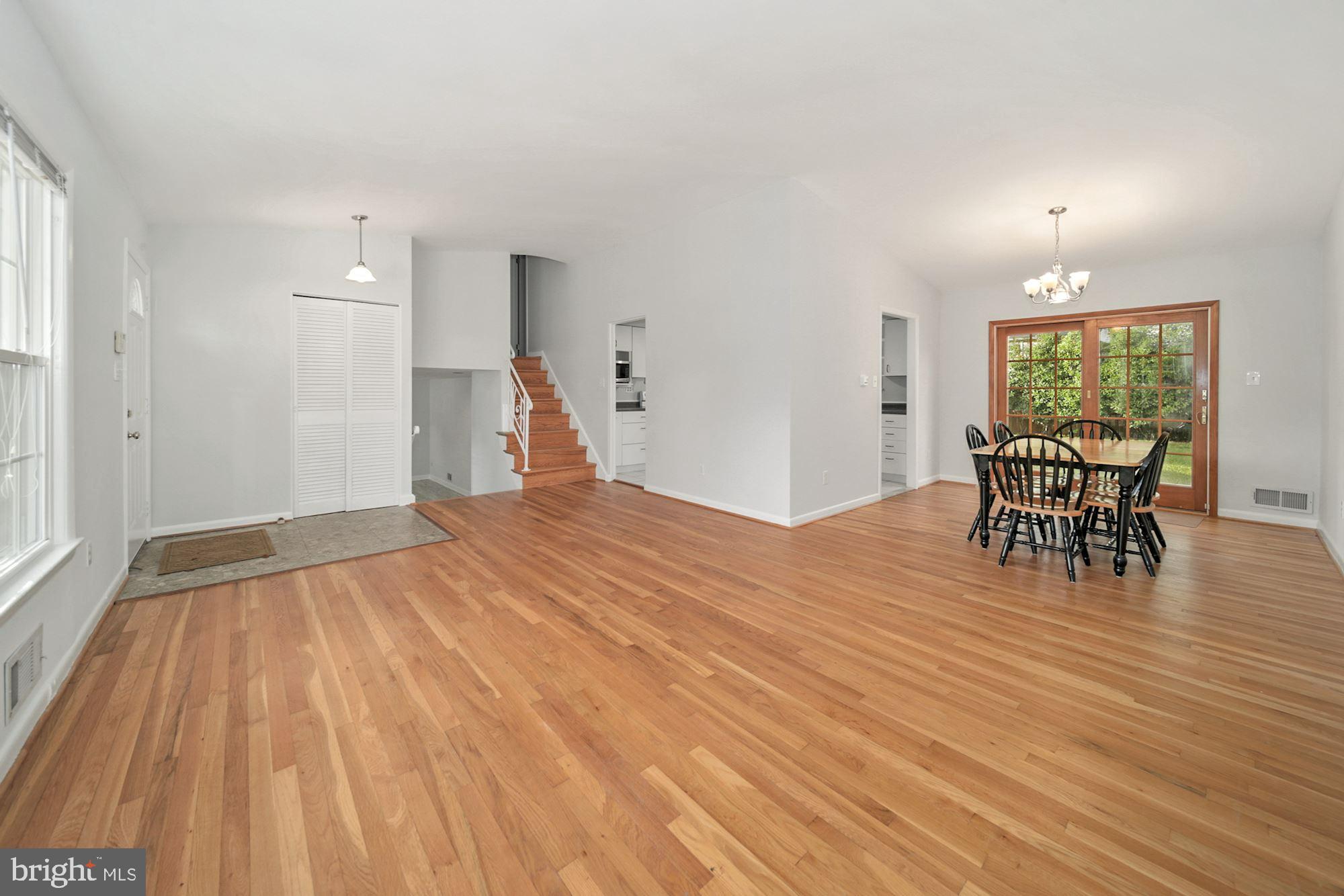 13124 Fernedge Road Silver Spring, MD 20906 - Photo 5 of 31 Living Room view into Dining Room & Foyer.