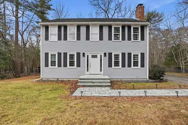$700,000 | 102 County Street, Lakeville, MA 02347