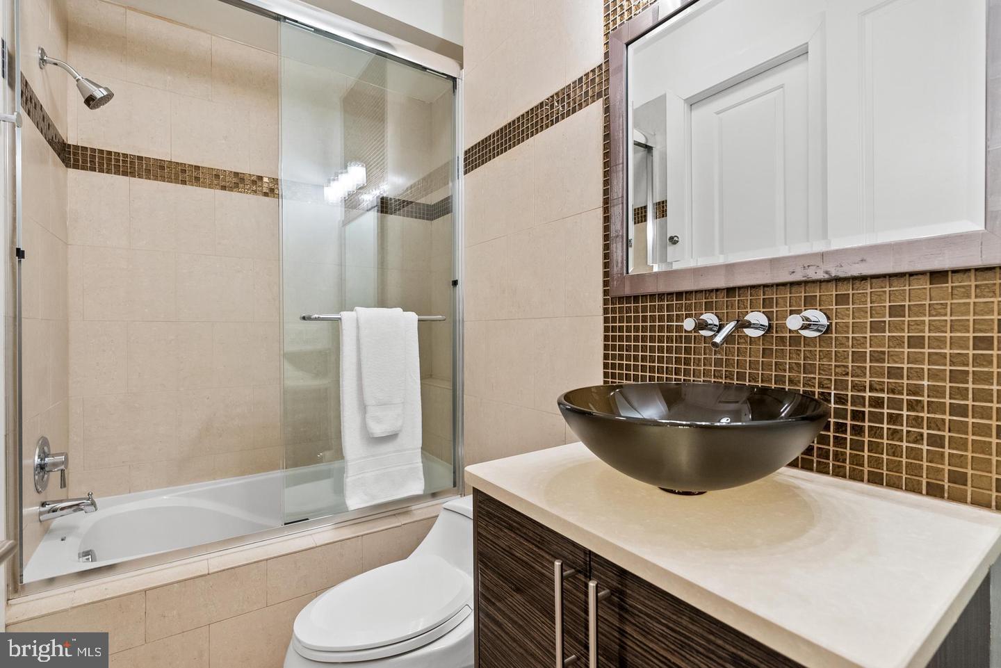 1617 Swann Street Northwest, Unit 5 Washington, DC 20009 - Photo 21 of 23