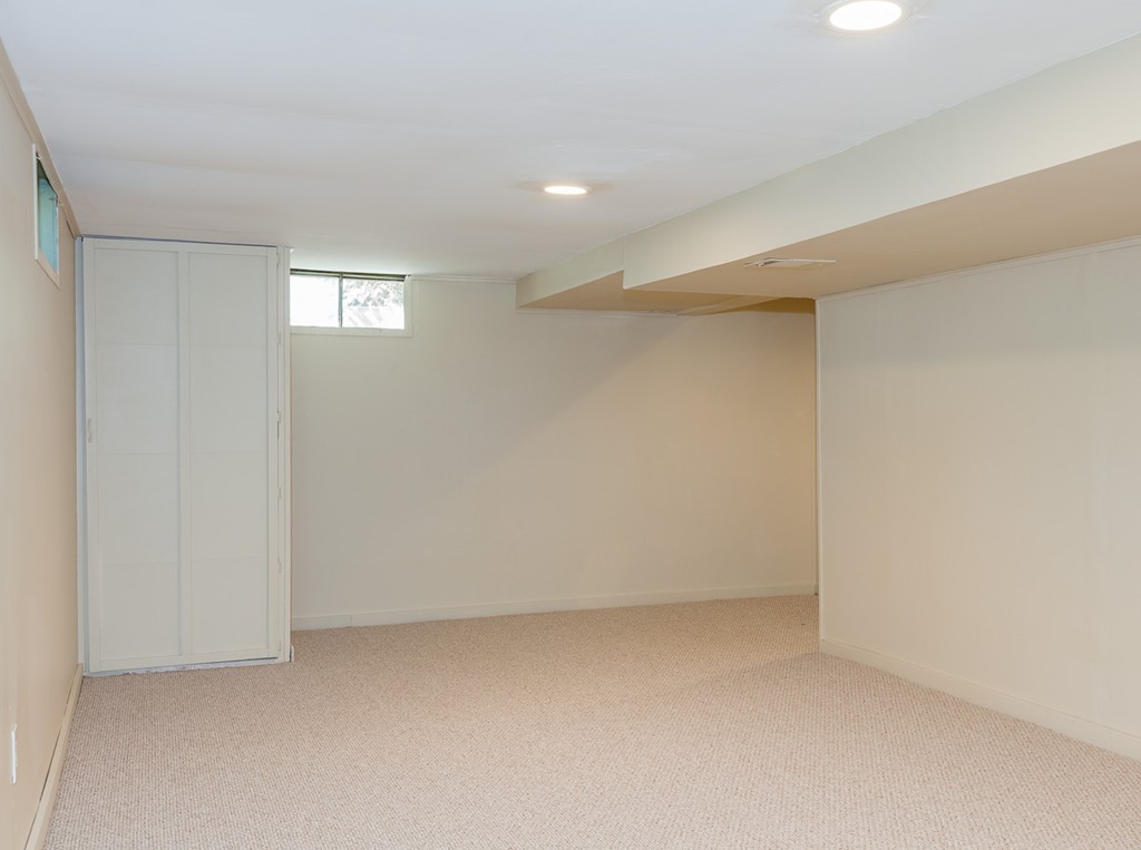 36 Ellendale Circle Springfield, MA 01128 - Photo 20 of 23 Gallery Image 20