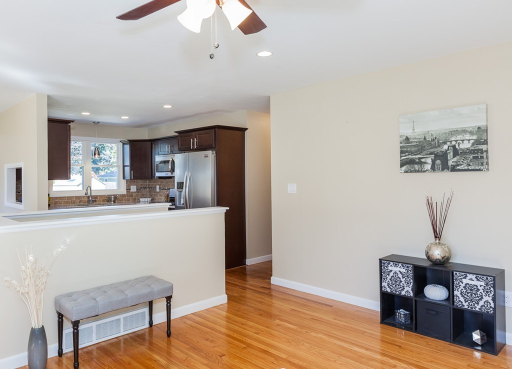 36 Ellendale Circle Springfield, MA 01128 - Photo 6 of 23 Gallery Image 6