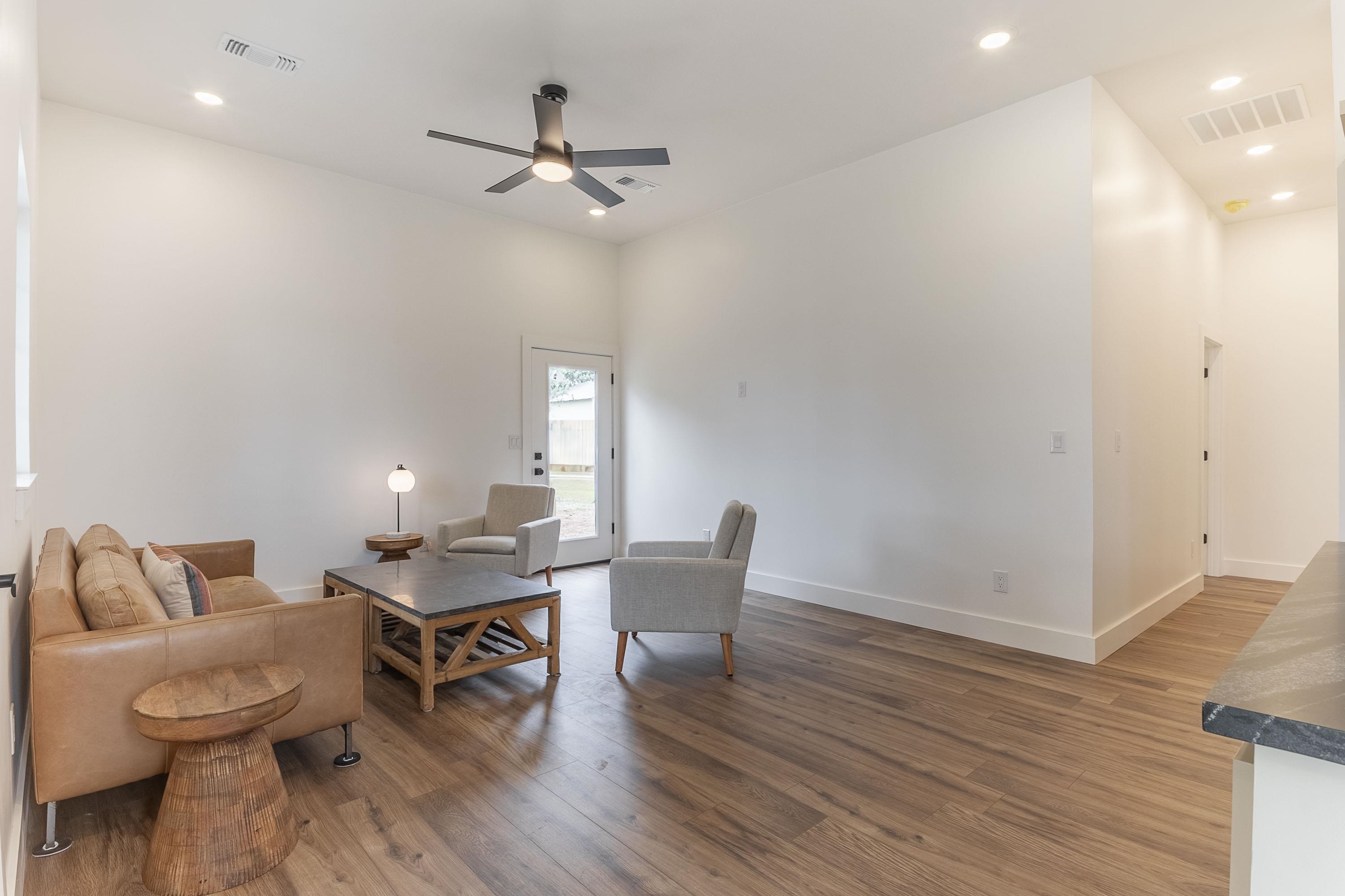 705 Flag Street Llano, TX 78643 - Photo 13 of 30