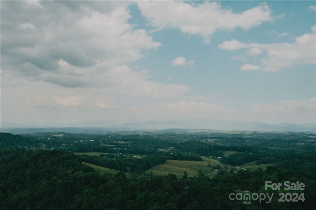 15 Meadows Town Road Marshall, NC 28753 - Photo 4 of 30 Gallery Image 4