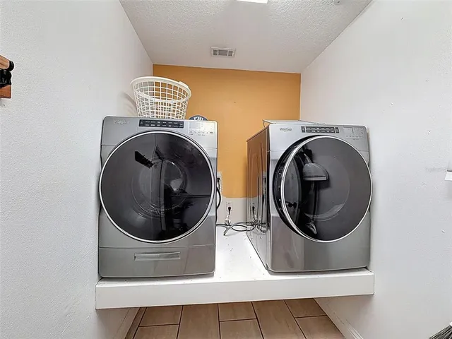 $360,000 | 11 Maidenbush Court East, Homosassa, FL 34446