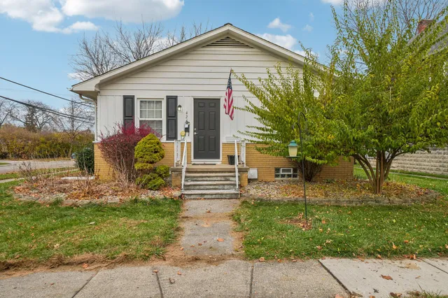$199,000 | 424 West 4th Street, Monroe, MI 48161