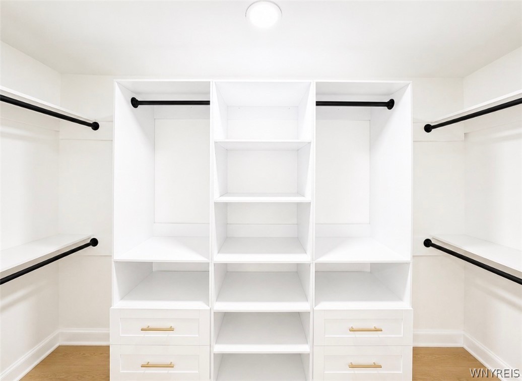 6921 Bear Ridge Road Pendleton, NY 14120 - Photo 21 of 43 Primary closet