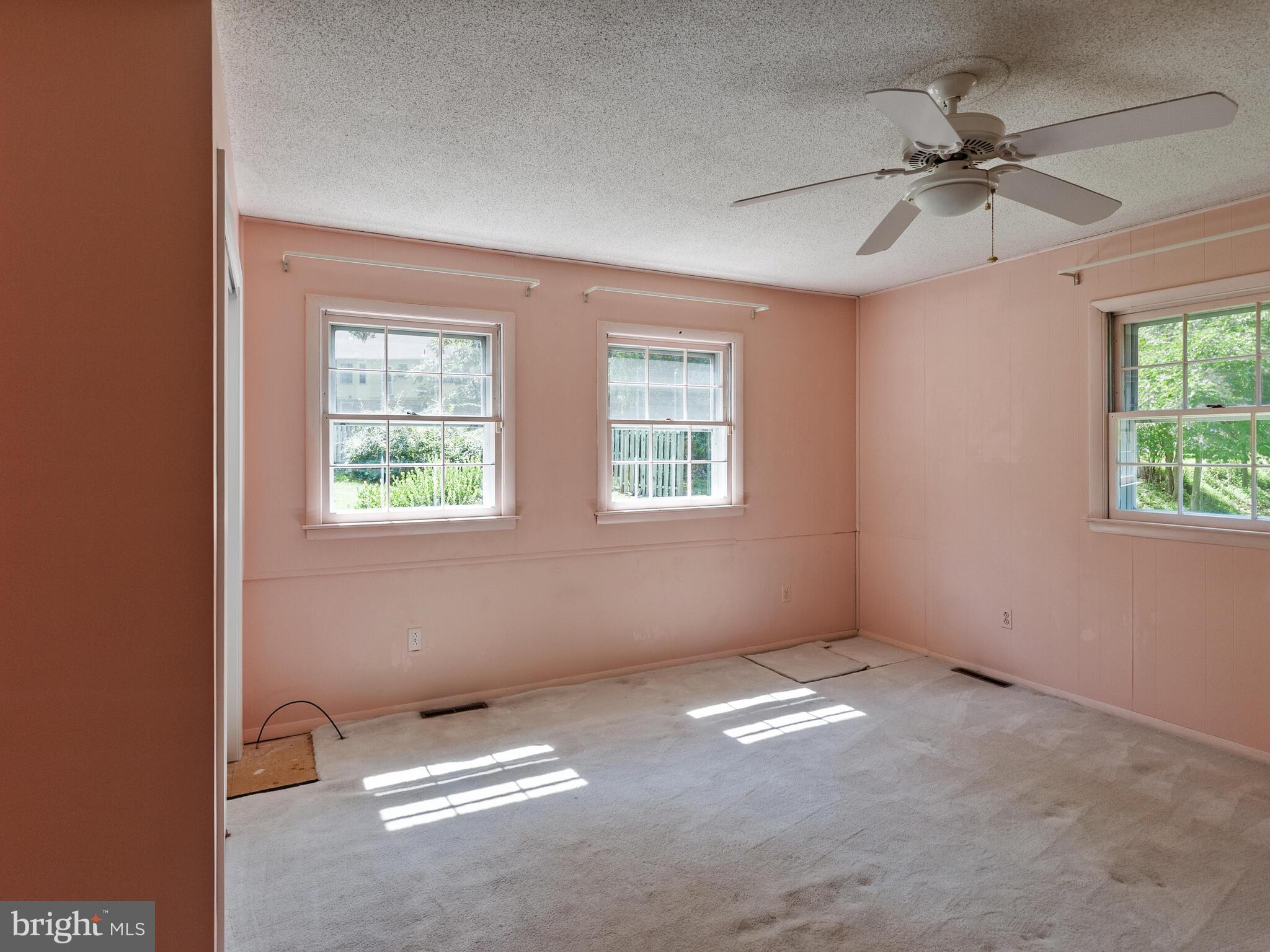 21 Forest Lane Ewing, NJ 08628 - Photo 13 of 23 First floor bedroom