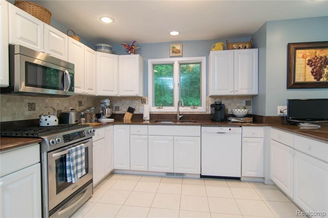 17376 Cross Winds Road Livonia, MI 48152 - Photo 24 of 61 DSC_1191.jpg