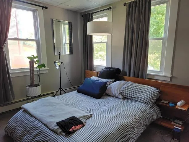 $1,995 | 47 A Main Street, Plymouth, NH 03264