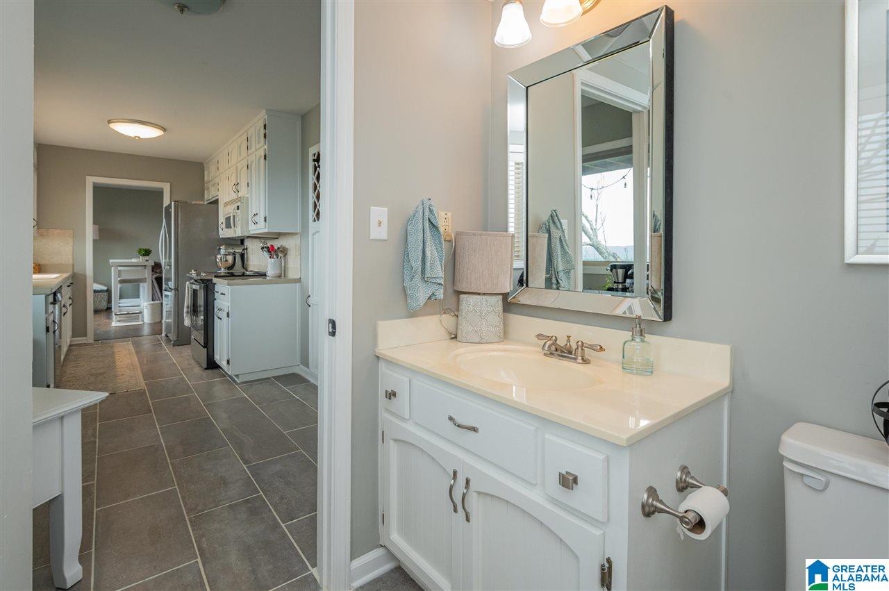 720 Shades Crest Road Birmingham, AL 35226 - Photo 20 of 49