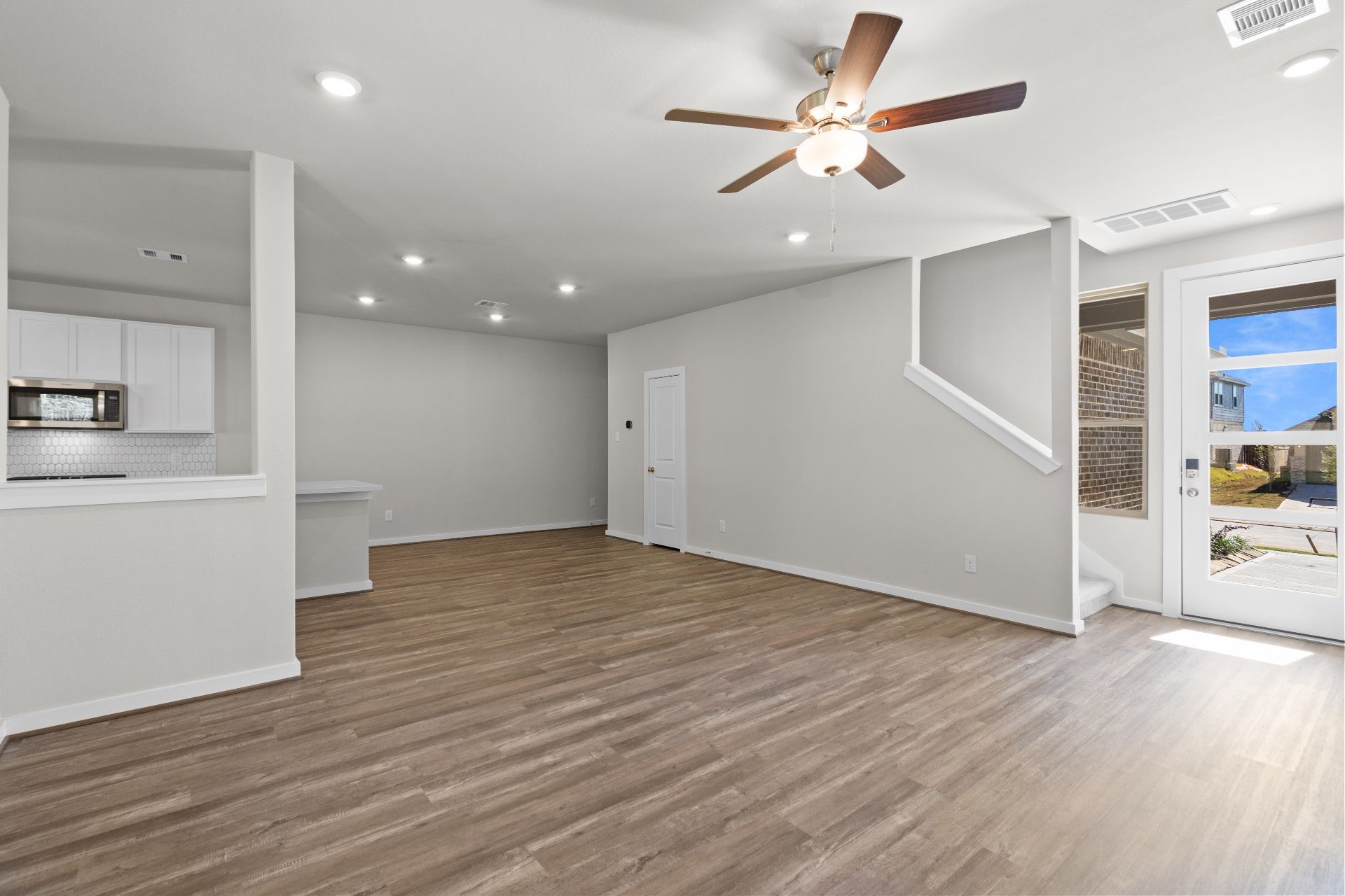 12195 Ridge Top Drive Conroe, TX 77304 - Photo 9 of 26