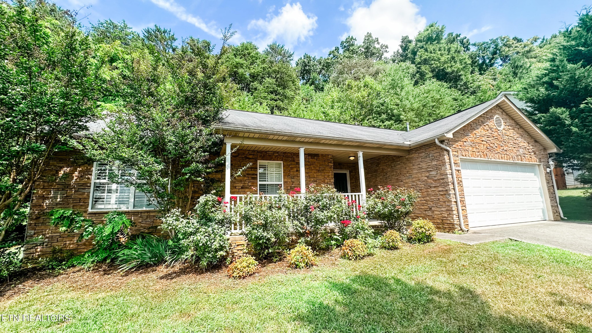 7227 Sunset Ridge Lane Knoxville, TN 37920 - Photo 3 of 22 Gallery Image 3