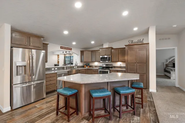 $585,000 | 300 Cabarton Road, Cascade, ID 83611