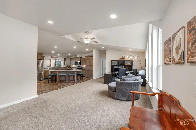 $585,000 | 300 Cabarton Road, Cascade, ID 83611