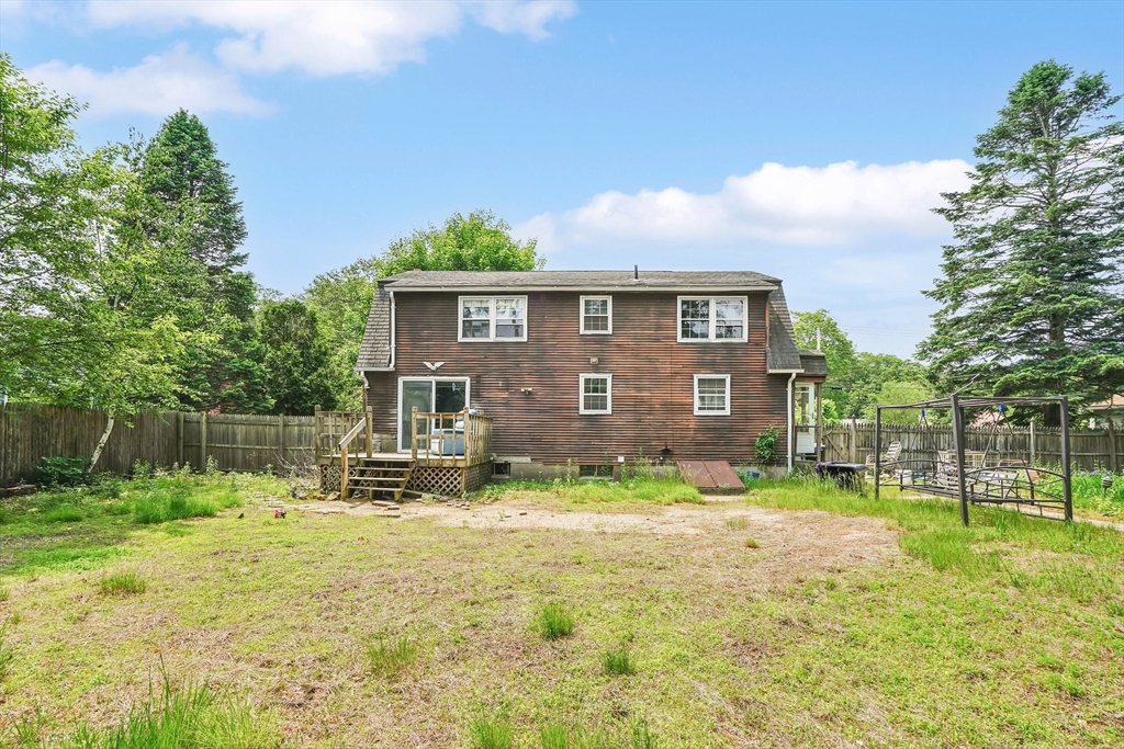 36 County Road Holyoke, MA 01040 - Photo 3 of 35