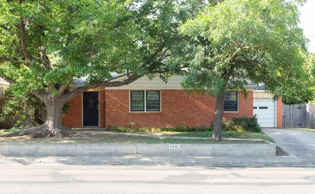 $1,800 | 1415 Southwest 34th Avenue, Amarillo, TX 79109
