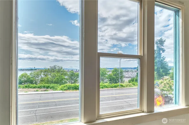 $419,000 | 976 Peace Portal Drive, Blaine, WA 98230