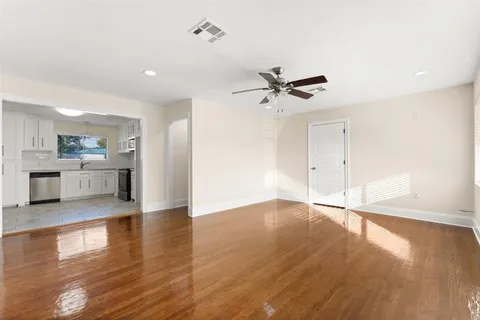 $195,000 | 230 Crestwood Street, Lake Charles, LA 70605