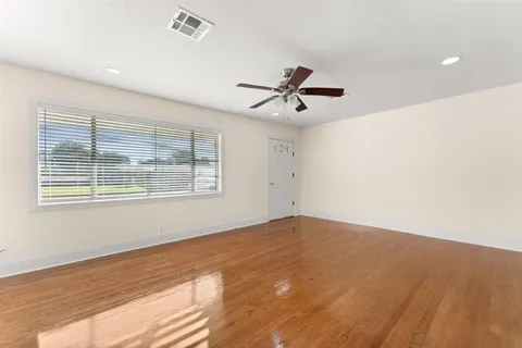 $195,000 | 230 Crestwood Street, Lake Charles, LA 70605