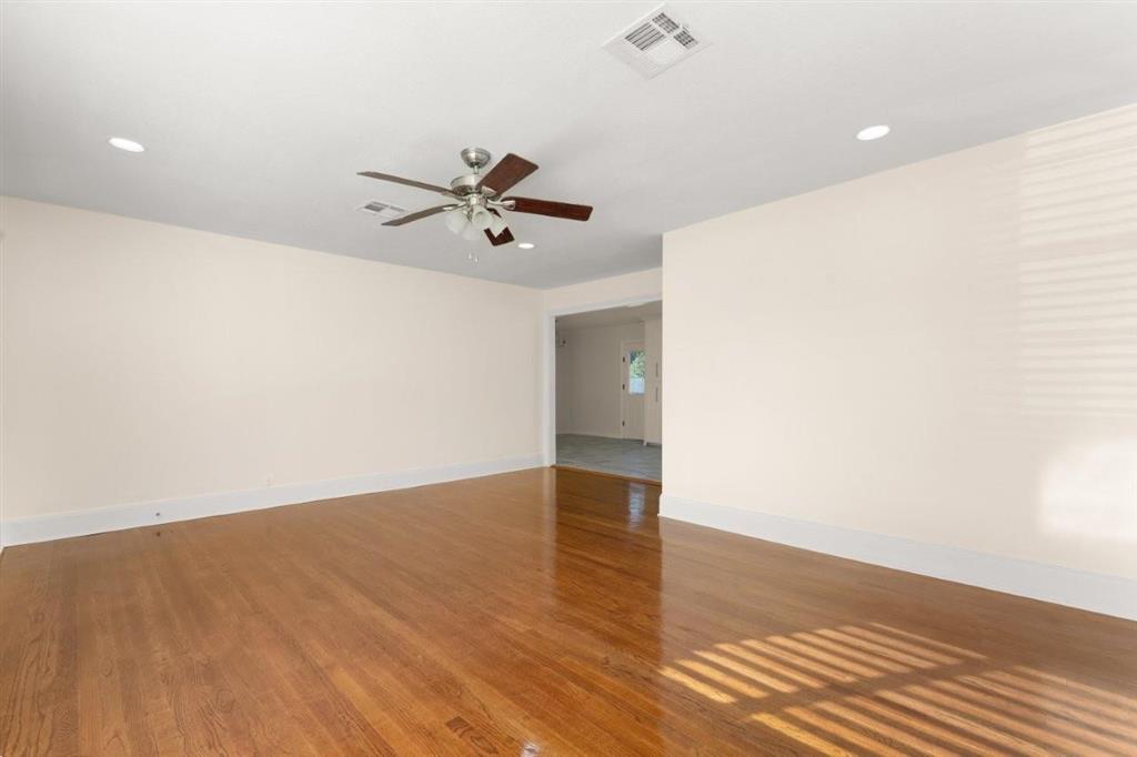 230 Crestwood Street Lake Charles, LA 70605 - Photo 4 of 23