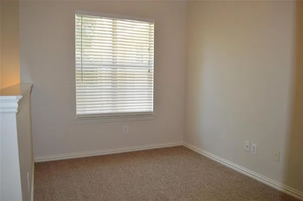 $1,895 | 500 Kingscote Court, Arlington, TX 76010