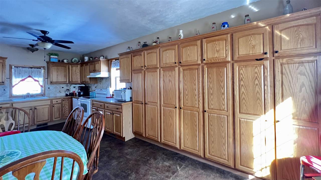 2240 Southwell Road Gladwin, MI 48624 - Photo 20 of 64