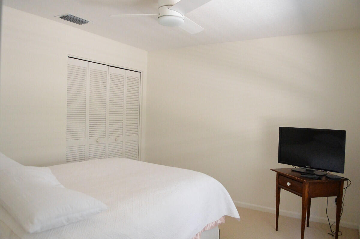 798 Cedar Cove Road Wellington, FL 33414 - Photo 13 of 17 13