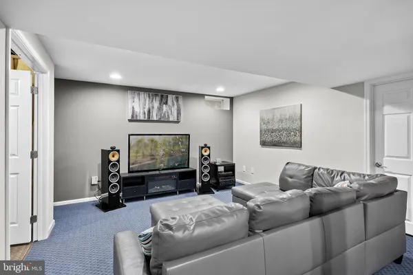 $839,000 | 2 Rothbury Drive, Lumberton, NJ 08048