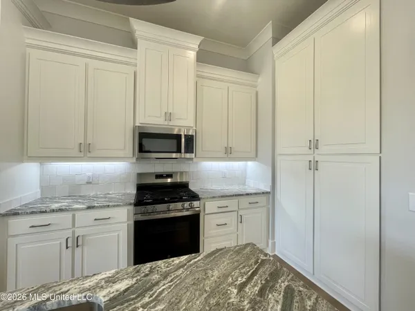 $358,000 | 520 Portner Way, Canton, MS 39046