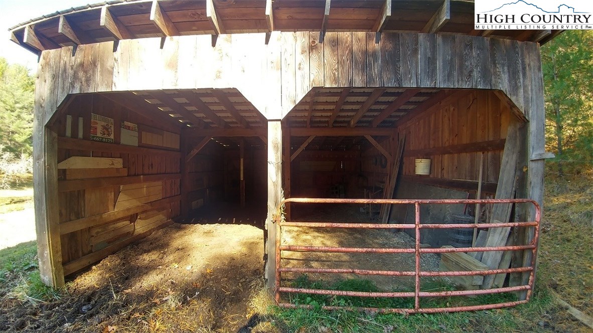 Howard Colvard Road Crumpler, NC 28617 - Photo 3 of 15 Gallery Image 3