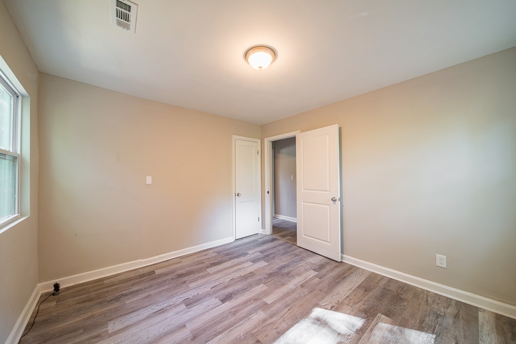 1208 Baker Circle Columbus, GA 31903 - Photo 8 of 22