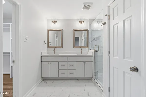 $3,200 | 1504 Homestead Road, Chapel Hill, NC 27516