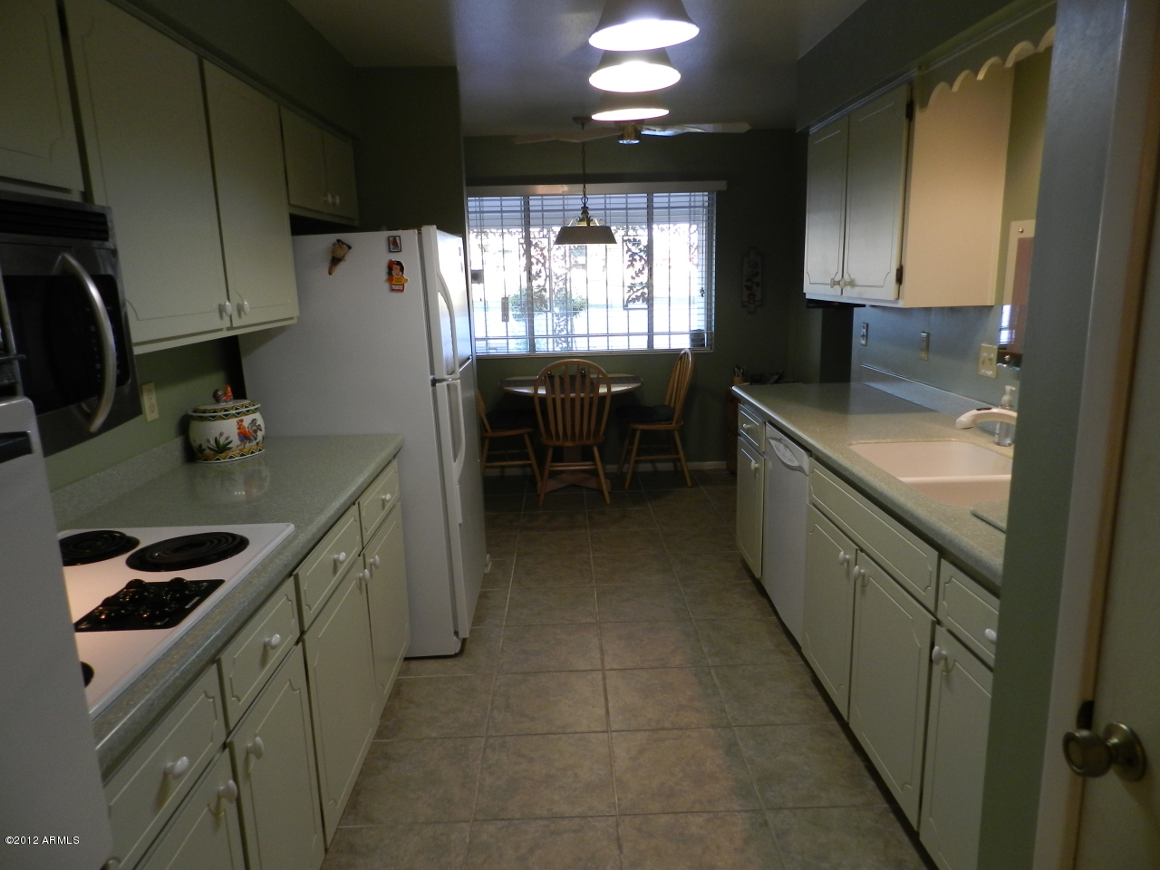 555 South Rochester Mesa, AZ 85206 - Photo 24 of 55 KITCHEN