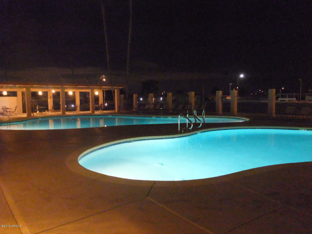 555 South Rochester Mesa, AZ 85206 - Photo 53 of 55 COMMUNITY POOL