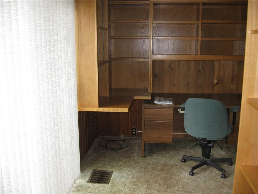 60 Pond Road South China, ME 04358 - Photo 18 of 35 Office with slider entrance to small...