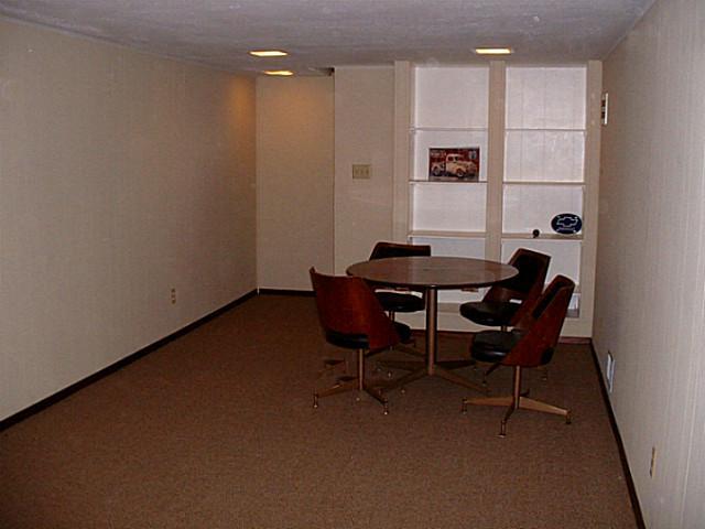 3432 Lewis Road Columbus, OH 43207 - Photo 15 of 25 Gallery Image 15