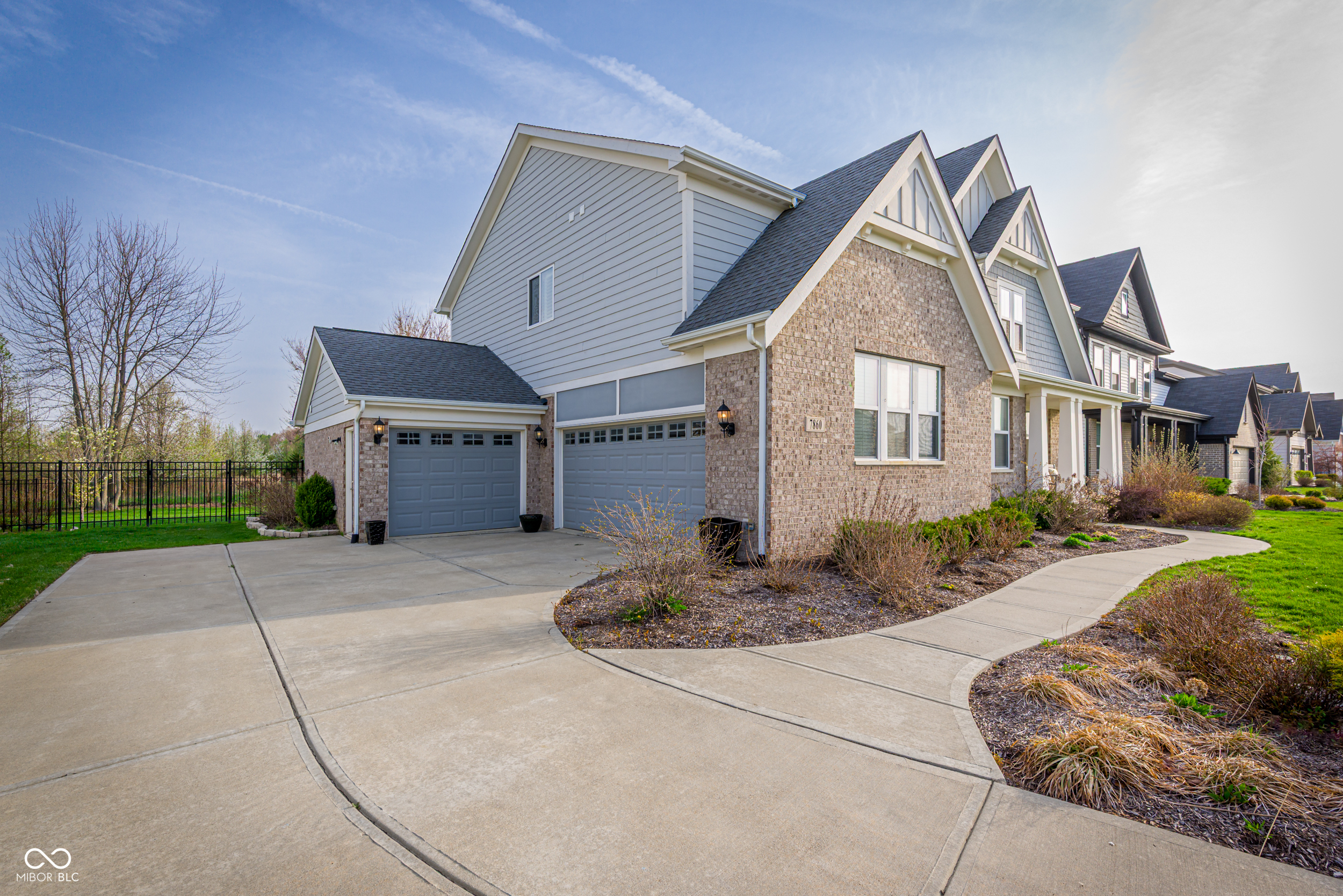 7860 Sunset Ridge Parkway Indianapolis, IN 46259 - Photo 2 of 37