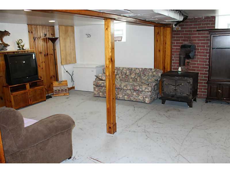 114 Radar Road Mount Pleasant, PA 15666 - Photo 15 of 18 Family Room.
