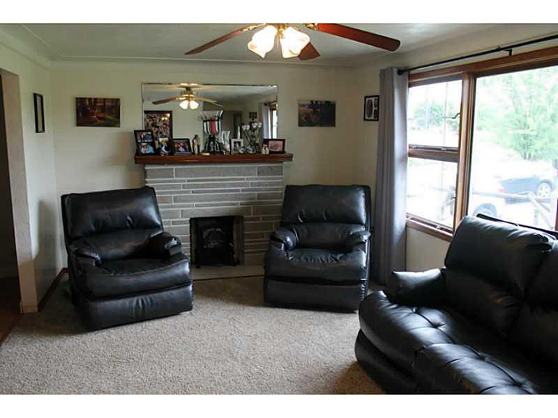 114 Radar Road Mount Pleasant, PA 15666 - Photo 4 of 18 Living Room.