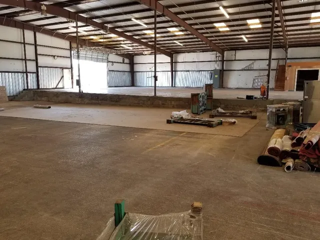 $895,000 | 16999 Highway 190, Rogers, TX 76569