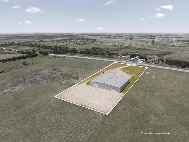 $895,000 | 16999 Highway 190, Rogers, TX 76569