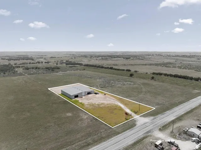 $895,000 | 16999 Highway 190, Rogers, TX 76569