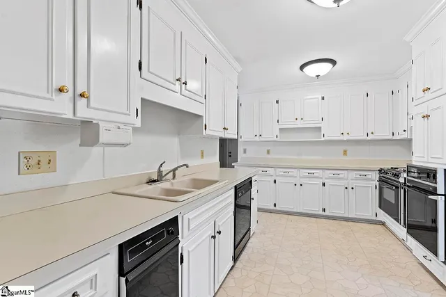 $275,000 | 101 Longwood Lane, Greenwood, SC 29646