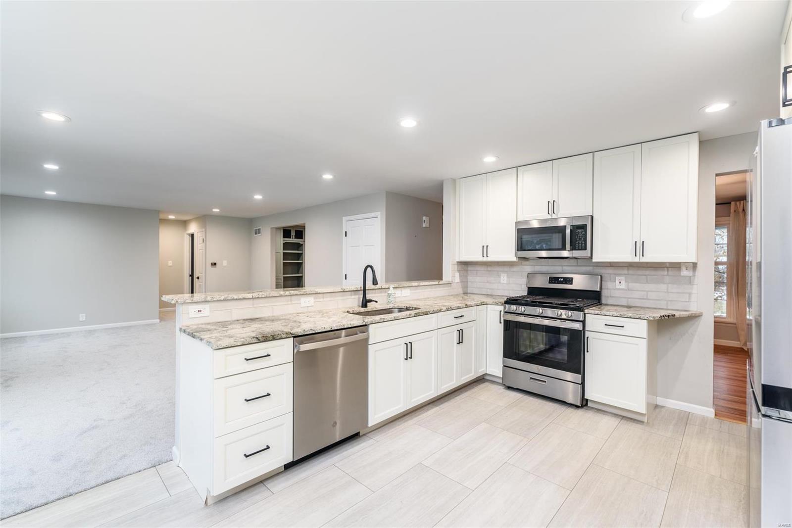 84 Forest Crest Drive Chesterfield, MO 63017 - Photo 13 of 39