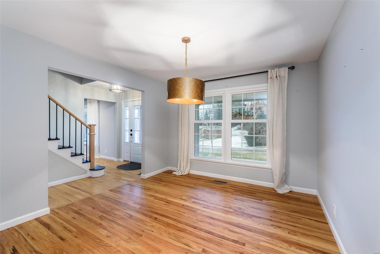 84 Forest Crest Drive Chesterfield, MO 63017 - Photo 5 of 39